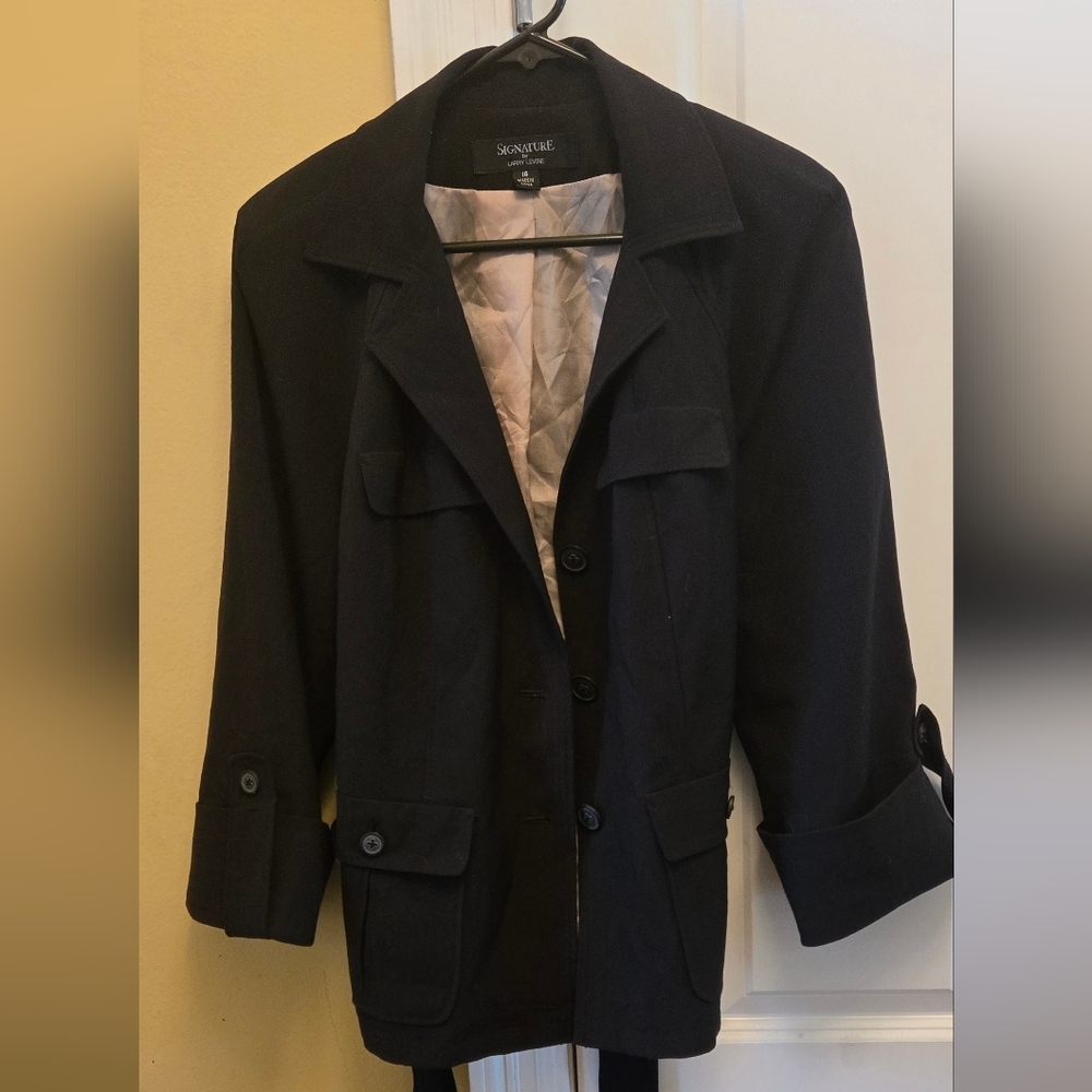 Larry Levine Women's Black Tailored Jacket with Lapels And Ties Size 14